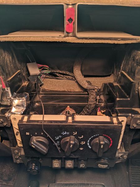 How to tape up the dash