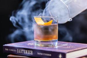 How To: Mix a Perfect Old Fashioned Cocktail